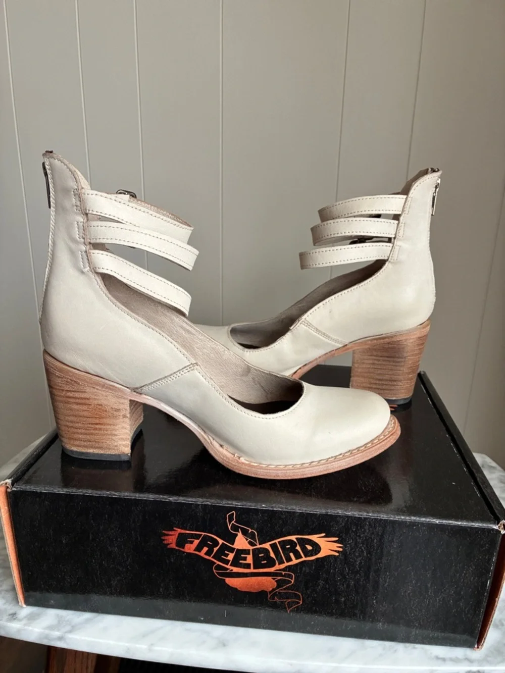 Freebird Randi - Picture 5 of 6